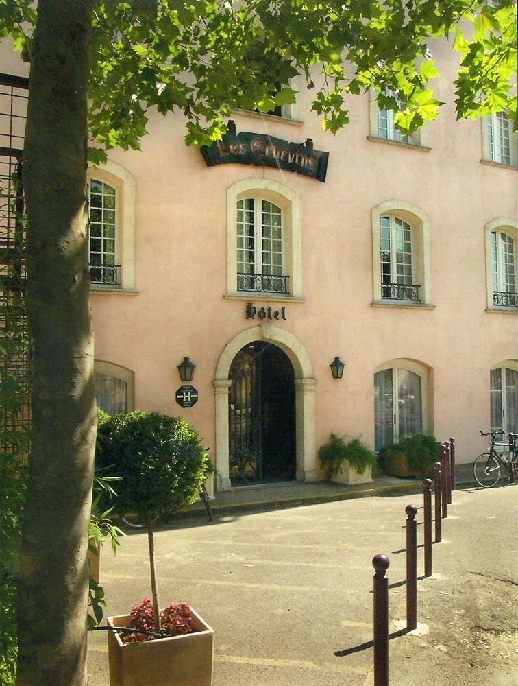 Les Echevins Hotell Tarascon Exteriör bild